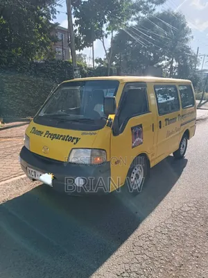 Nissan Vanette 2012 Yellow