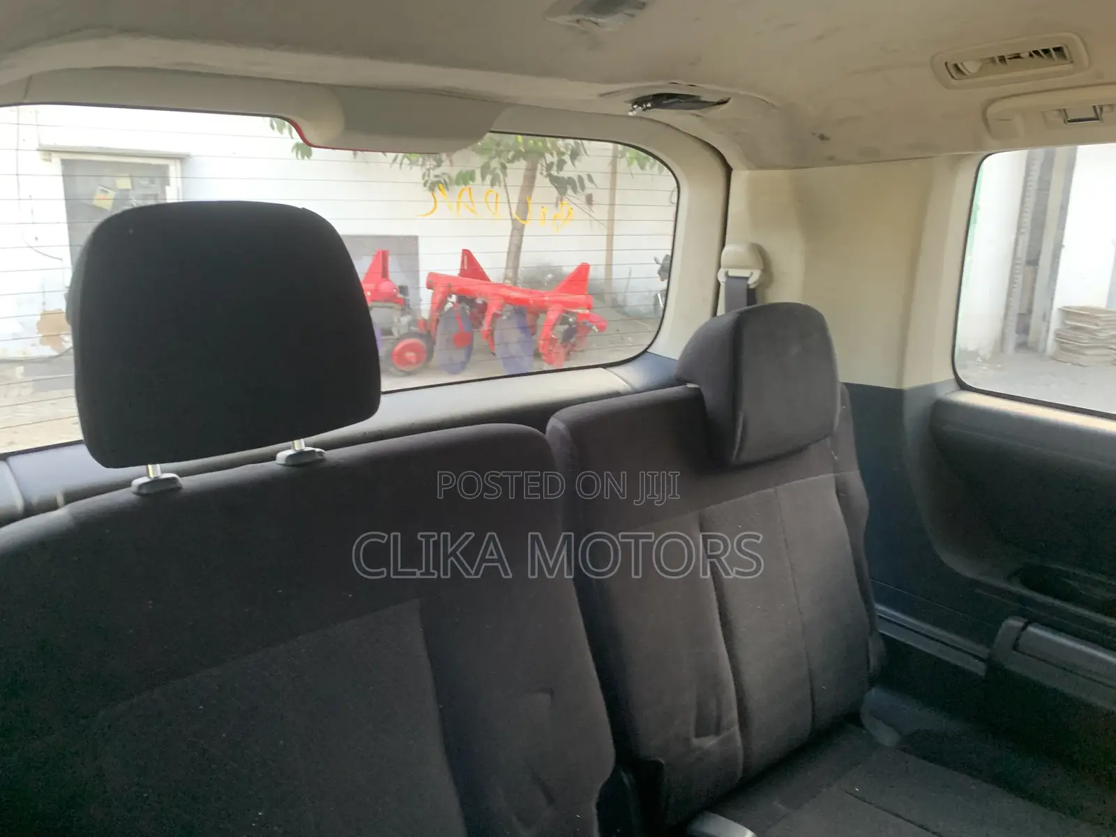 Mitsubishi Delica 2018 Silver