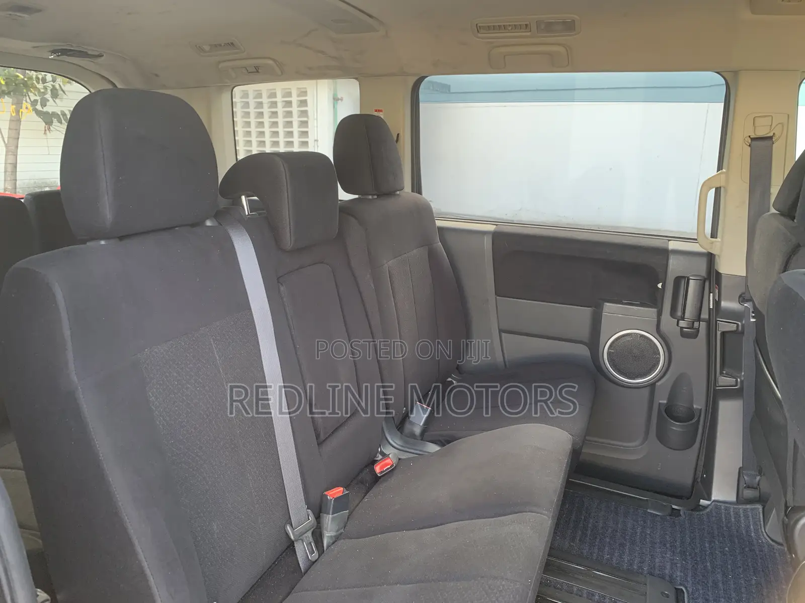 Mitsubishi Delica 2018 Silver