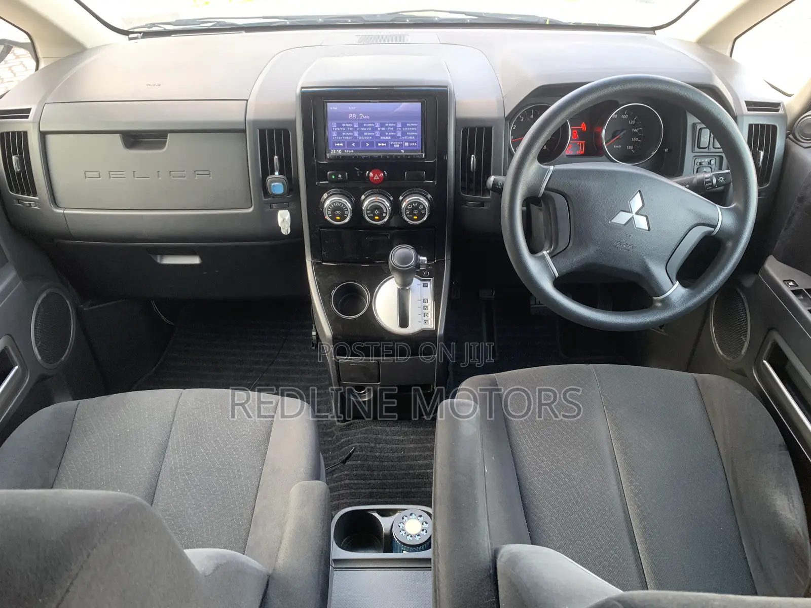 Mitsubishi Delica 2018 Silver