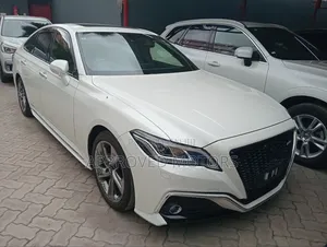 Toyota Crown 2019 White