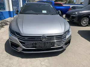 Volkswagen Arteon 2.0T SE R-Line w/19 AWD 4MOTION 2019 Silver