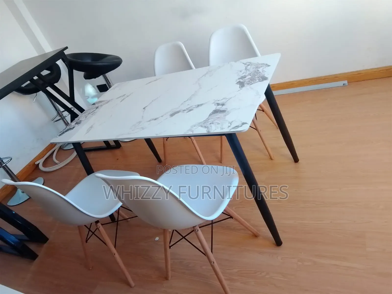 Simple And Stylish Dining Set