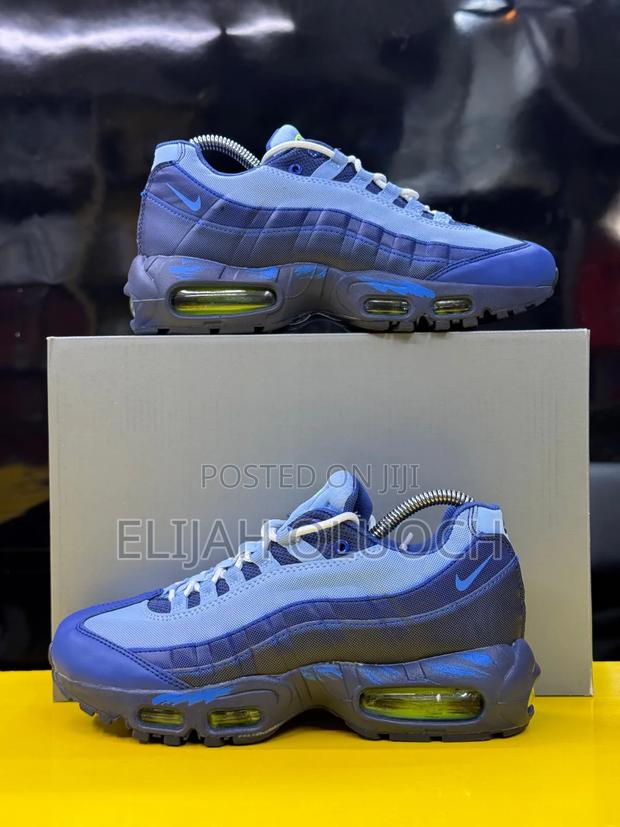 Nike Airmax Muscle 95 “ Yu-Gi-Oh! “Joey”Sizes Available: 40-45
Price: - main view