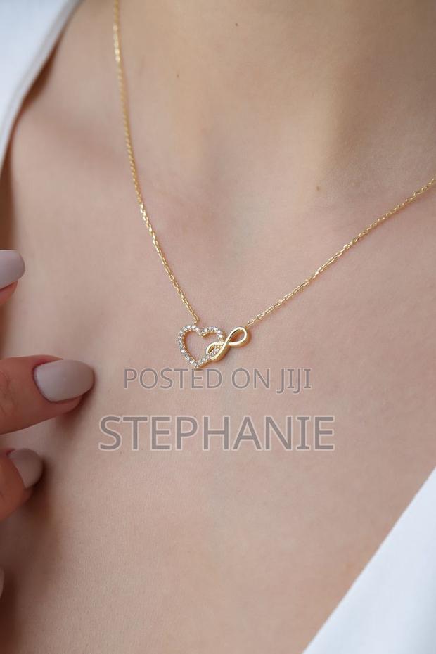 Single Layered Necklace - thumbnail 2