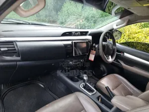 Toyota Hilux 2016 Silver