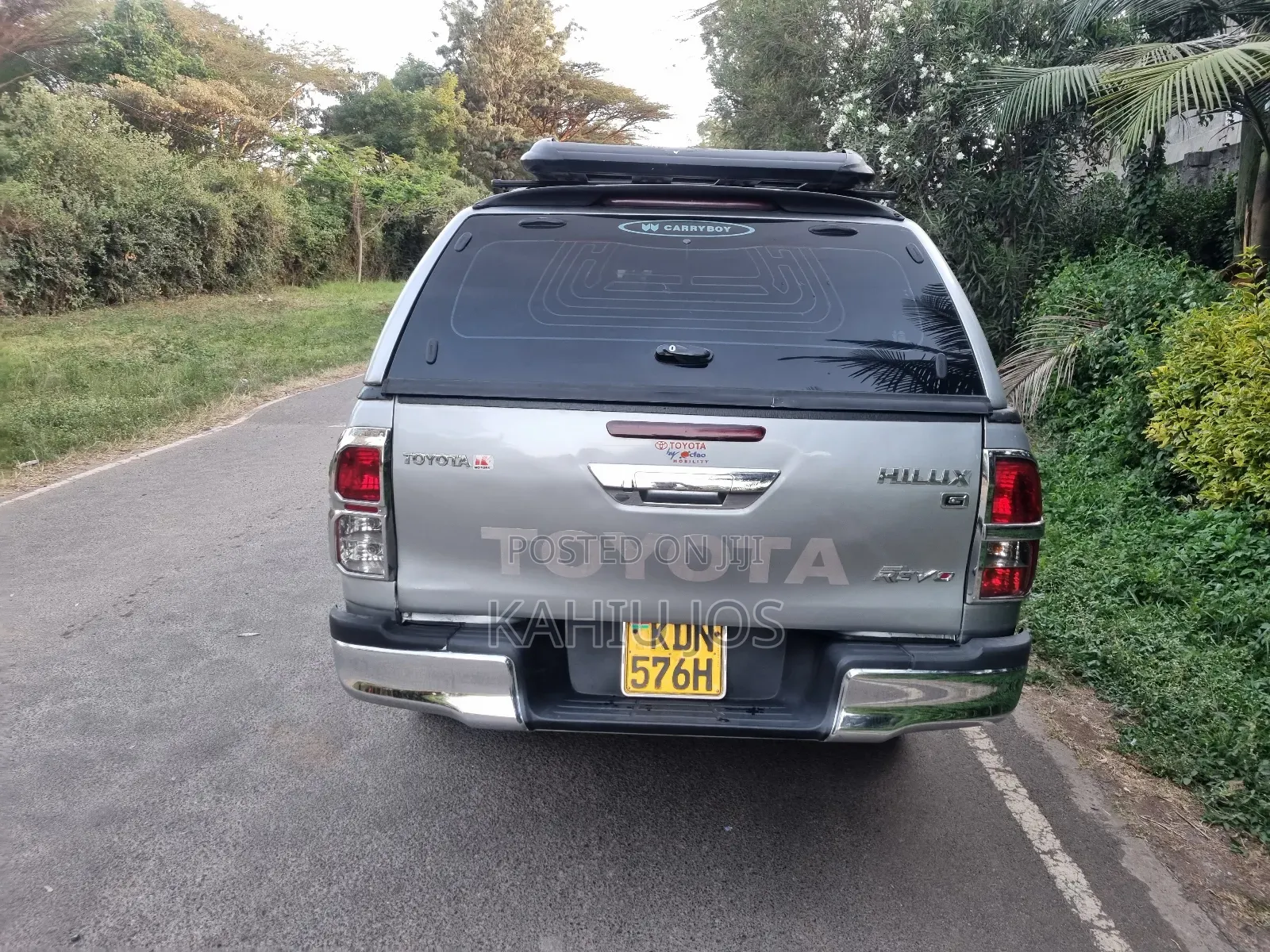Toyota Hilux 2016 Silver