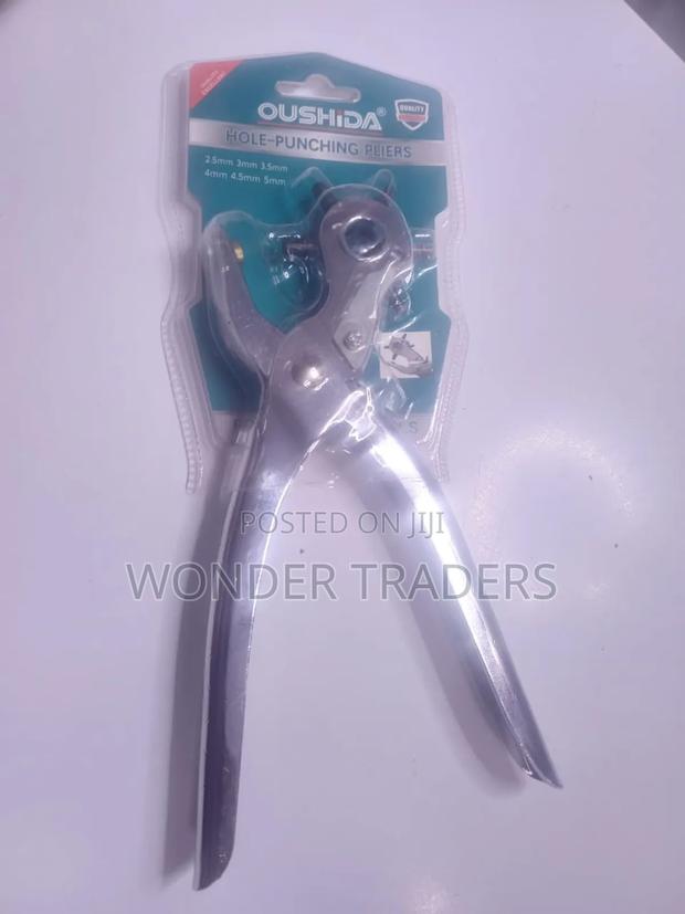 Hole Punching Plier - main view