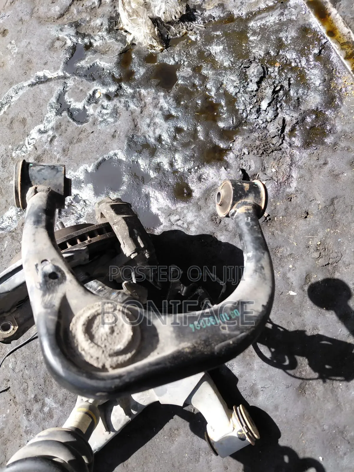 Front Upper Arm Prado J 150