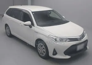 Toyota Corolla Fielder 1.5 Hybrid FWD 2018 Off white
