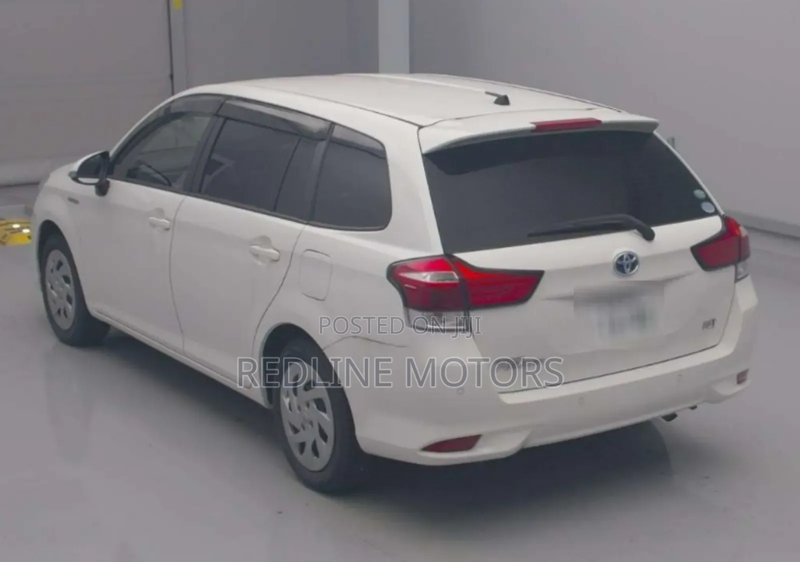 Toyota Corolla Fielder 1.5 Hybrid FWD 2018 Off white