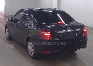 Toyota Axio 1.5 G 2WD 2018 Black