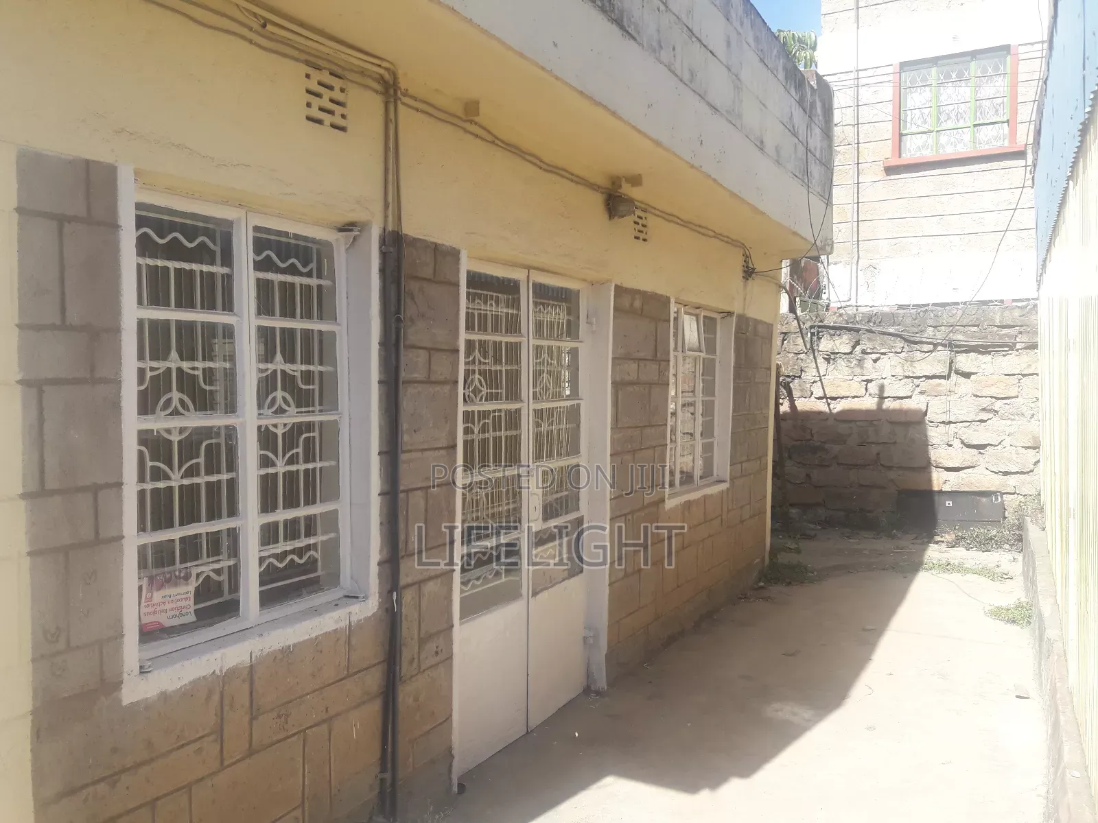 4bdrm House in Old Donholm Estate, Caltex for sale
