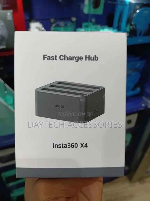 Insta360 X4 Power Fast Charger Hub Adapter - thumbnail 2