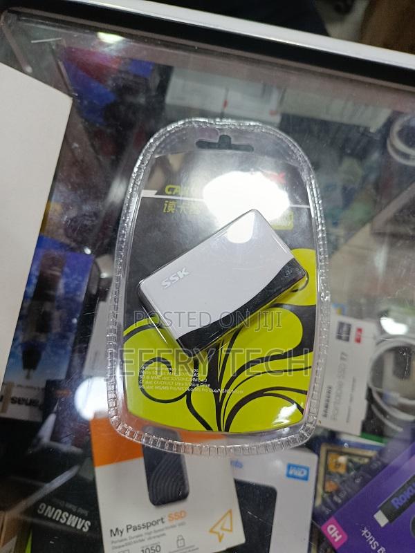 4u Universal SSK Scrm057 Card Reader Usb 2.0 All-in-1 - main view