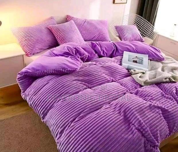 Velvet Duvets Set:
Size 6×71pc Duvets1pc Bedsheet 2 Pillowcases: - thumbnail 3