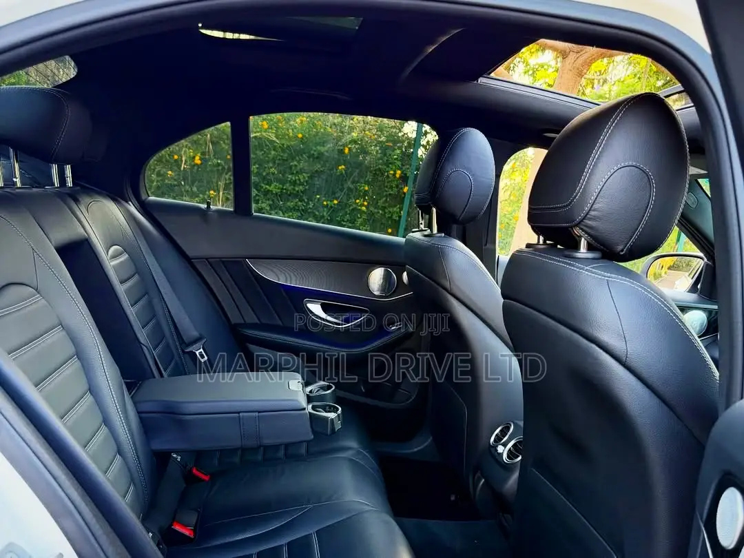 Mercedes-Benz C200 2019 Pearl