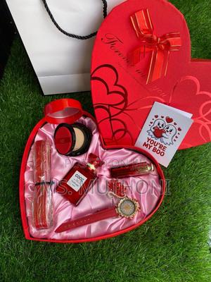 Ladies Valentines Perfume Gift Set in a Heart Shaped Box - thumbnail 2
