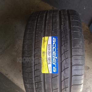 325/30r21 Accelera - main view
