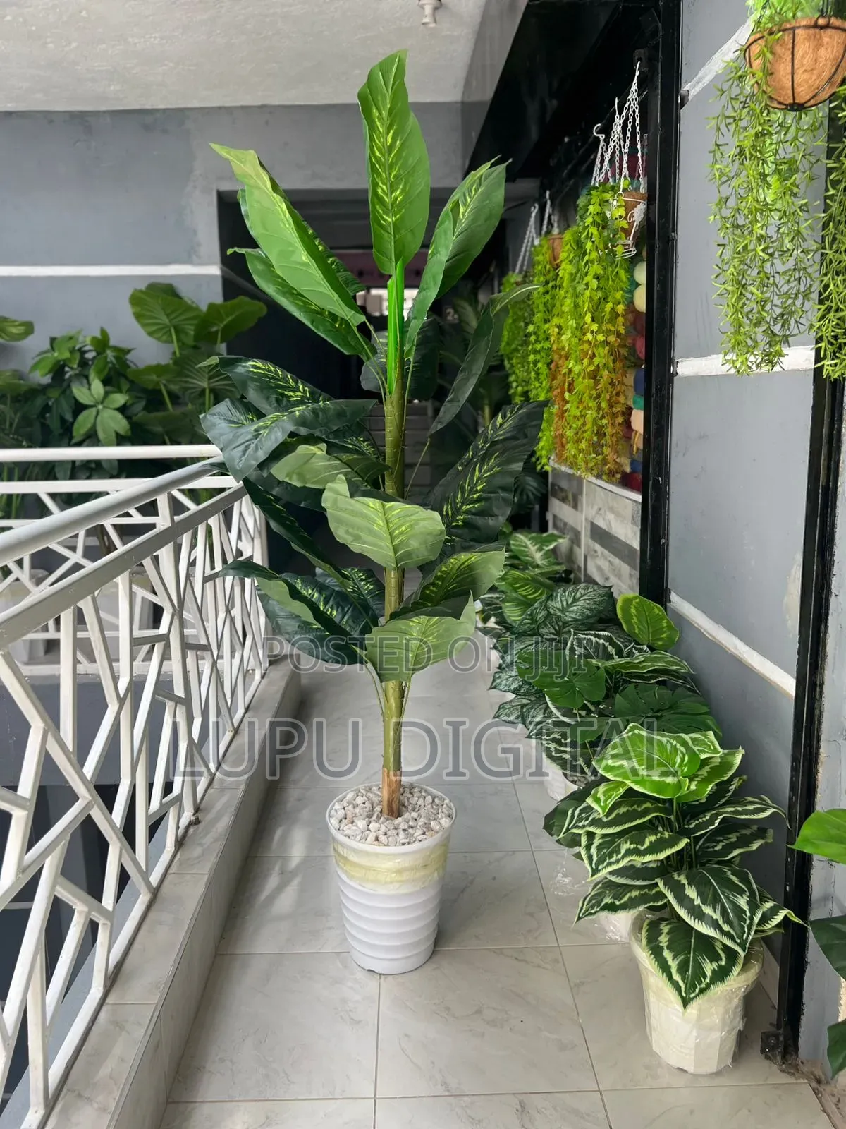 180cm Lush Realistic Green Leaves