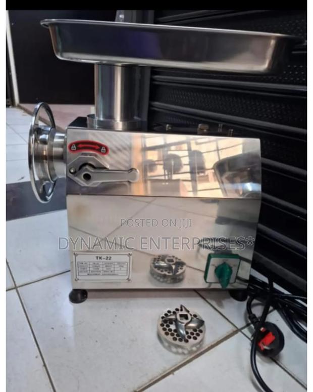 Heavy Duty Tk-22 Commercial Meat Mincer With Reverse Gear - main view