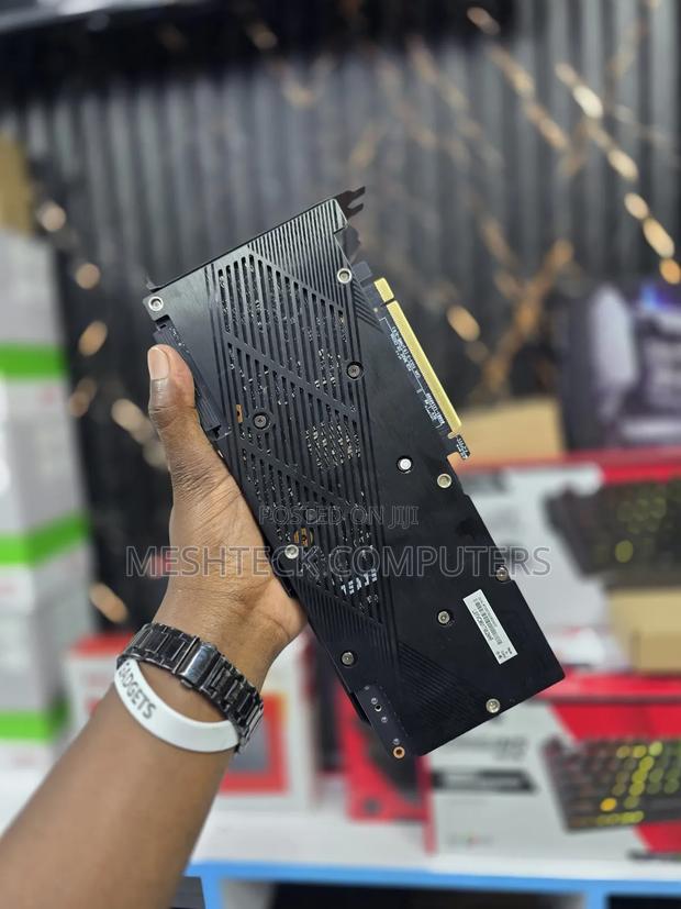 Asus Nvidia Geforce RTX 2070 Super 8gb - thumbnail 4