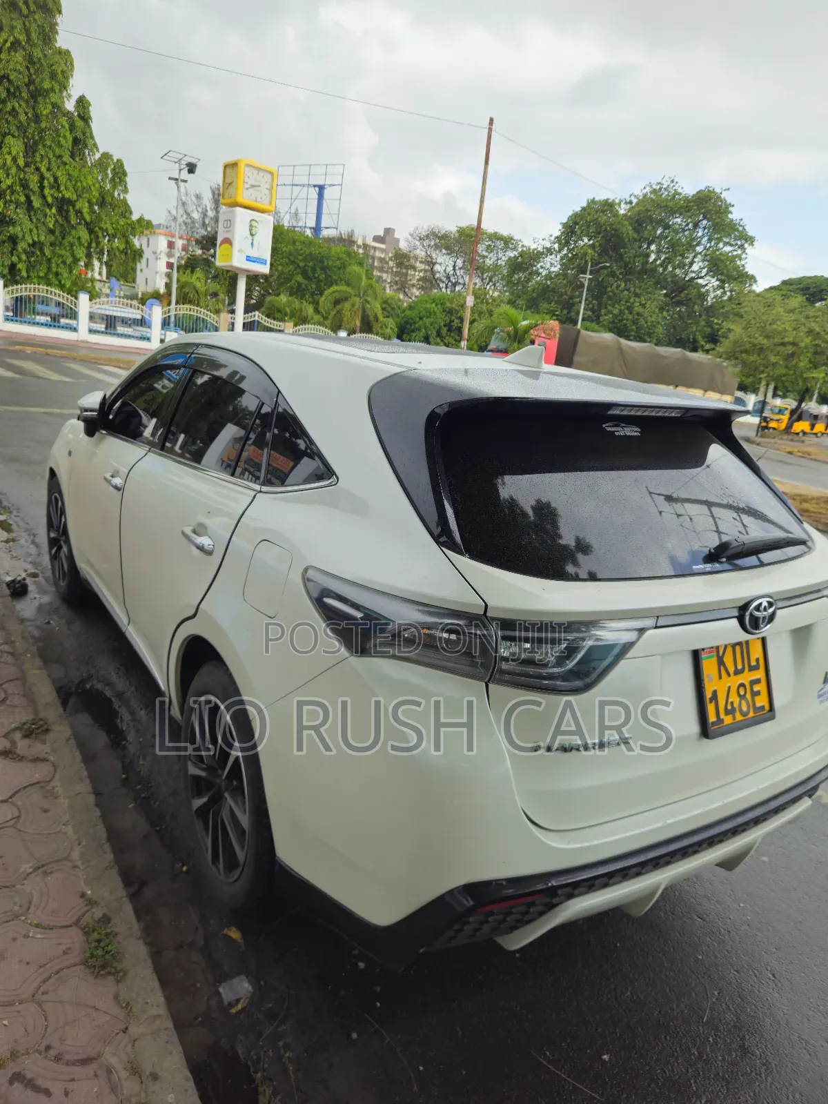 Toyota Harrier 2018 White
