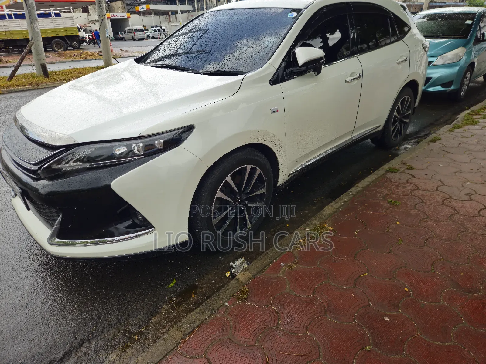 Toyota Harrier 2018 White