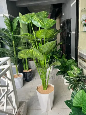 190cm Artificial Decorative Indoor Plant With Plastic Vase Pebbles