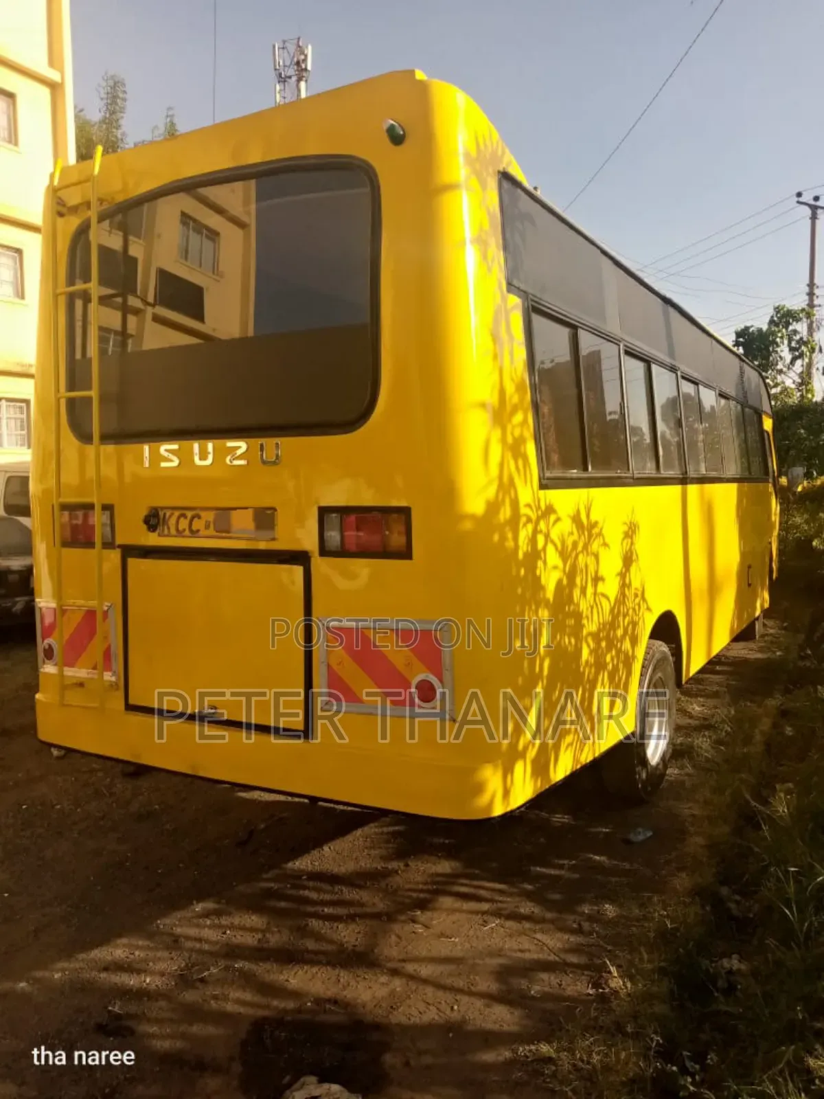 Isuzu NQR 2014 Yellow