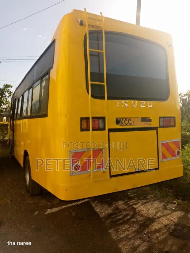 Isuzu NQR 2014 Yellow - thumbnail 2