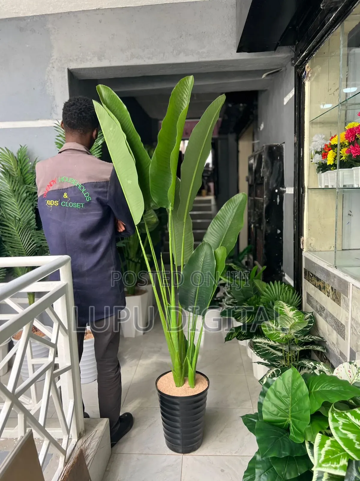 180cm Artificialbananaleaf Plant With Decorative Plasticvase Pebbles