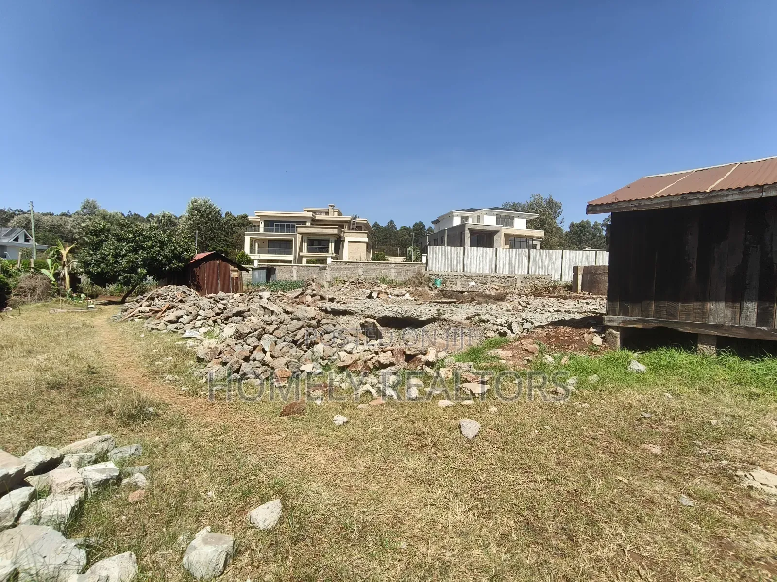 Residential Quarter Acre Plot in Kerarapon Drive, Ngong. Red Soil
