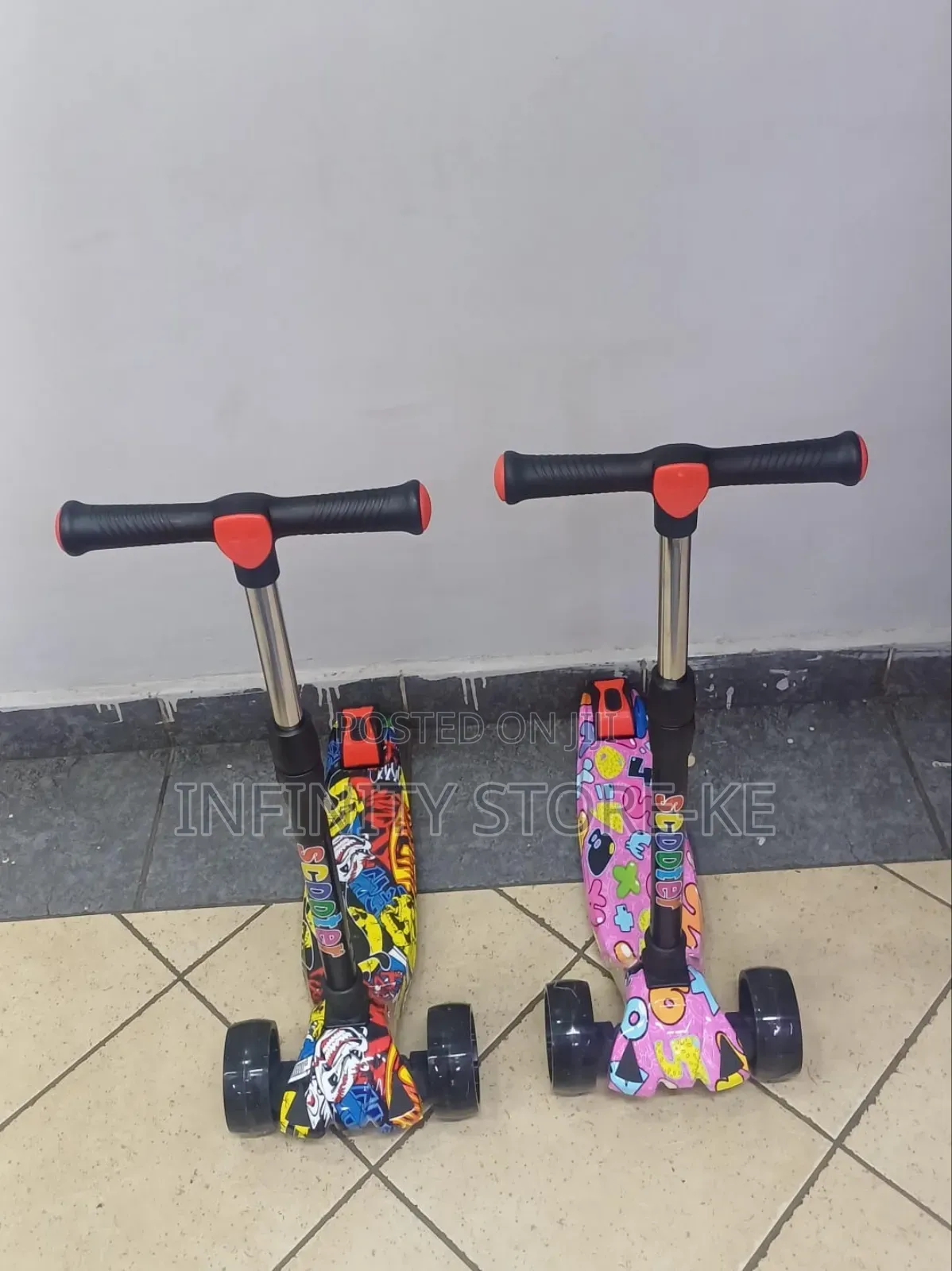 Kids Adjustable Graffiti Scooter/ Scotter