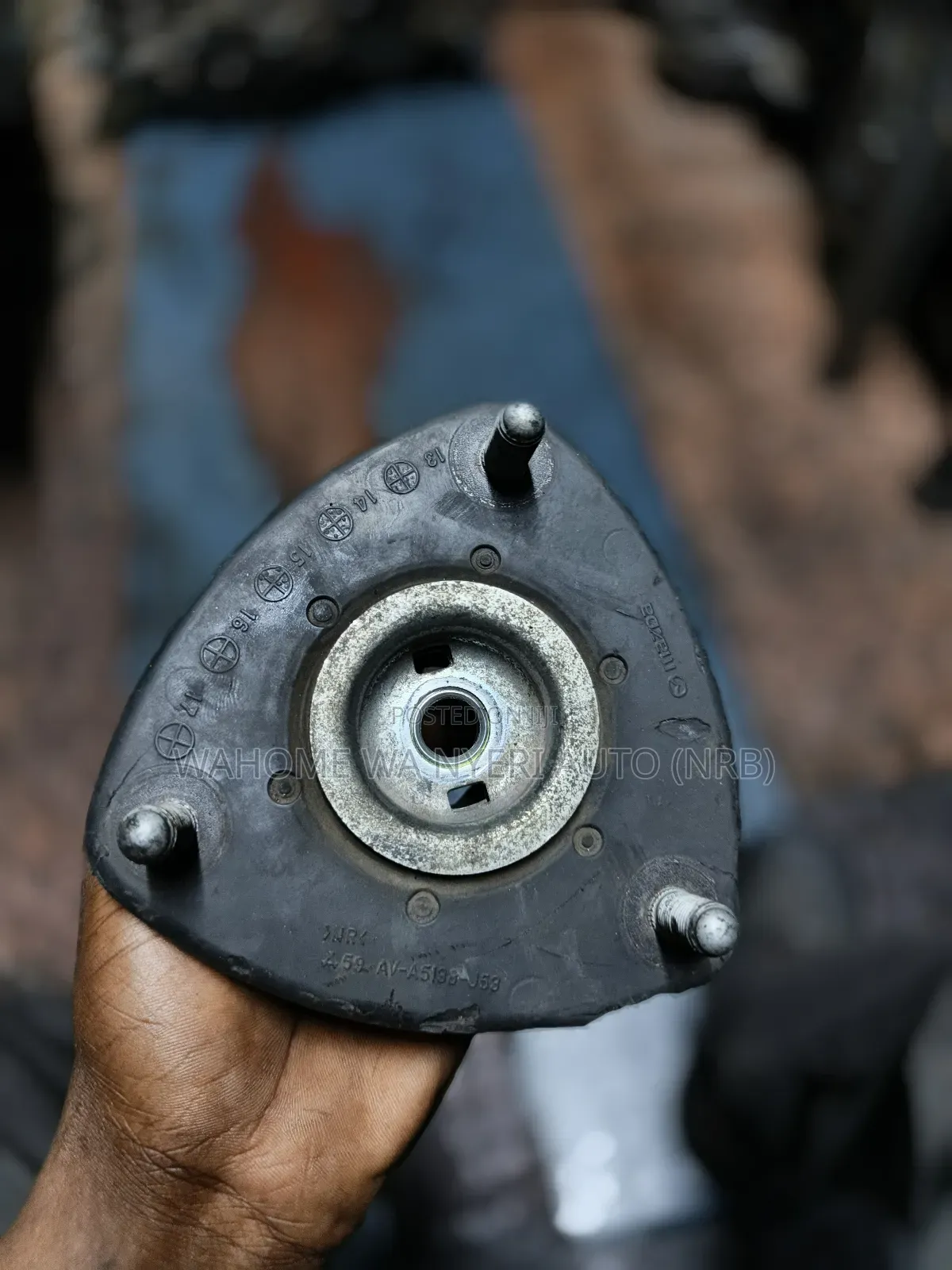 Shock Mount Mazda Axela