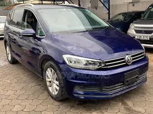 Volkswagen Touran 2017 Blue