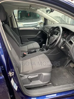 Volkswagen Touran 2017 Blue