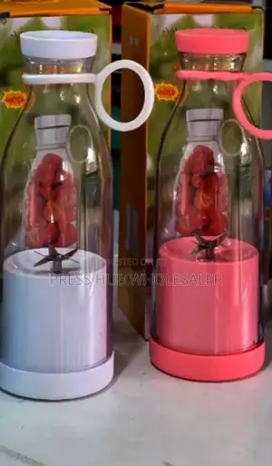 Portable Usb Rechargeable Mini Juicer Blenders."
