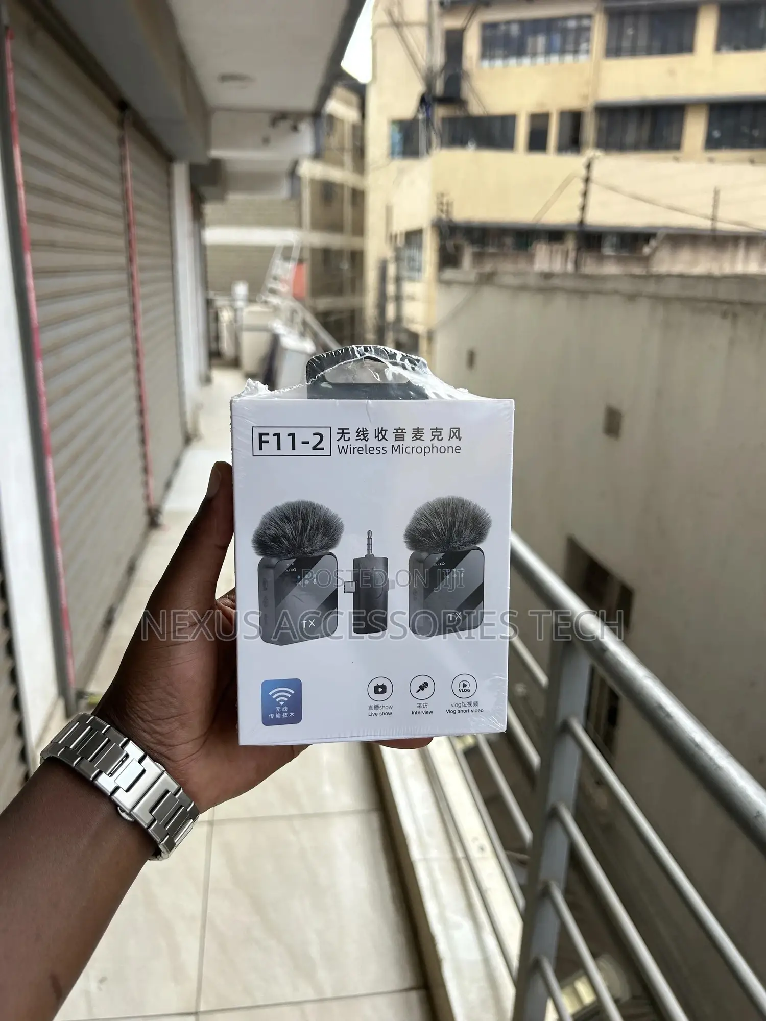 F11-2 Lavalier Mic - Clear Audio for Vlogs Calls