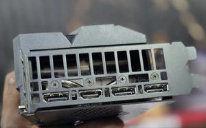 Asus Nvidia Geforce RTX 2070 Super - thumbnail 2