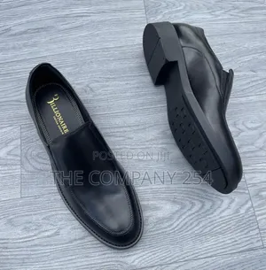Quality Casual Leather Billionaires Clark's Official Shoes