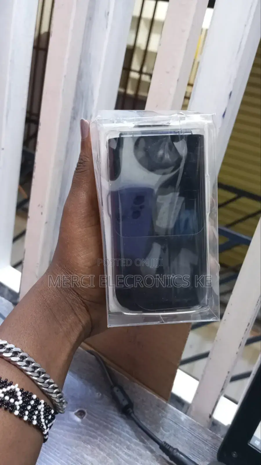 New Nokia 2720 Flip 512 GB Gray