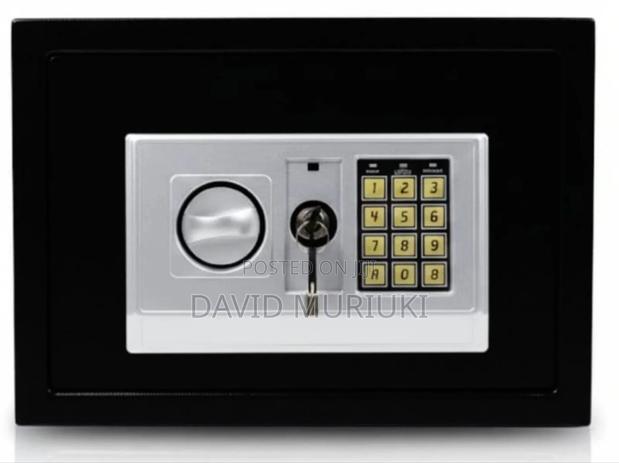 Safe Model 20e - main view