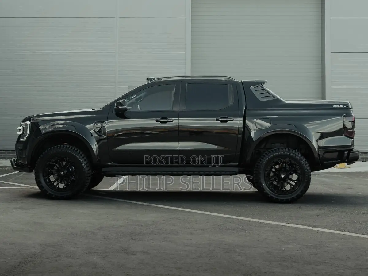 Cargo Box Cover Is the Latest Generation of Fullbox From Alpha,