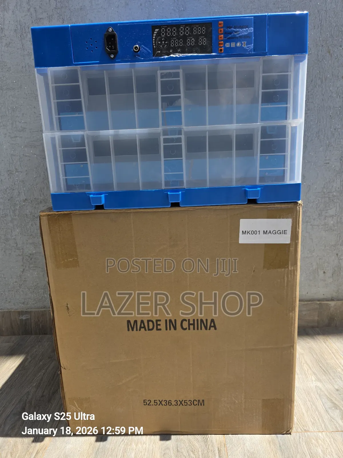 Eggs Incubator 
Ac/Dc 128 Eggs