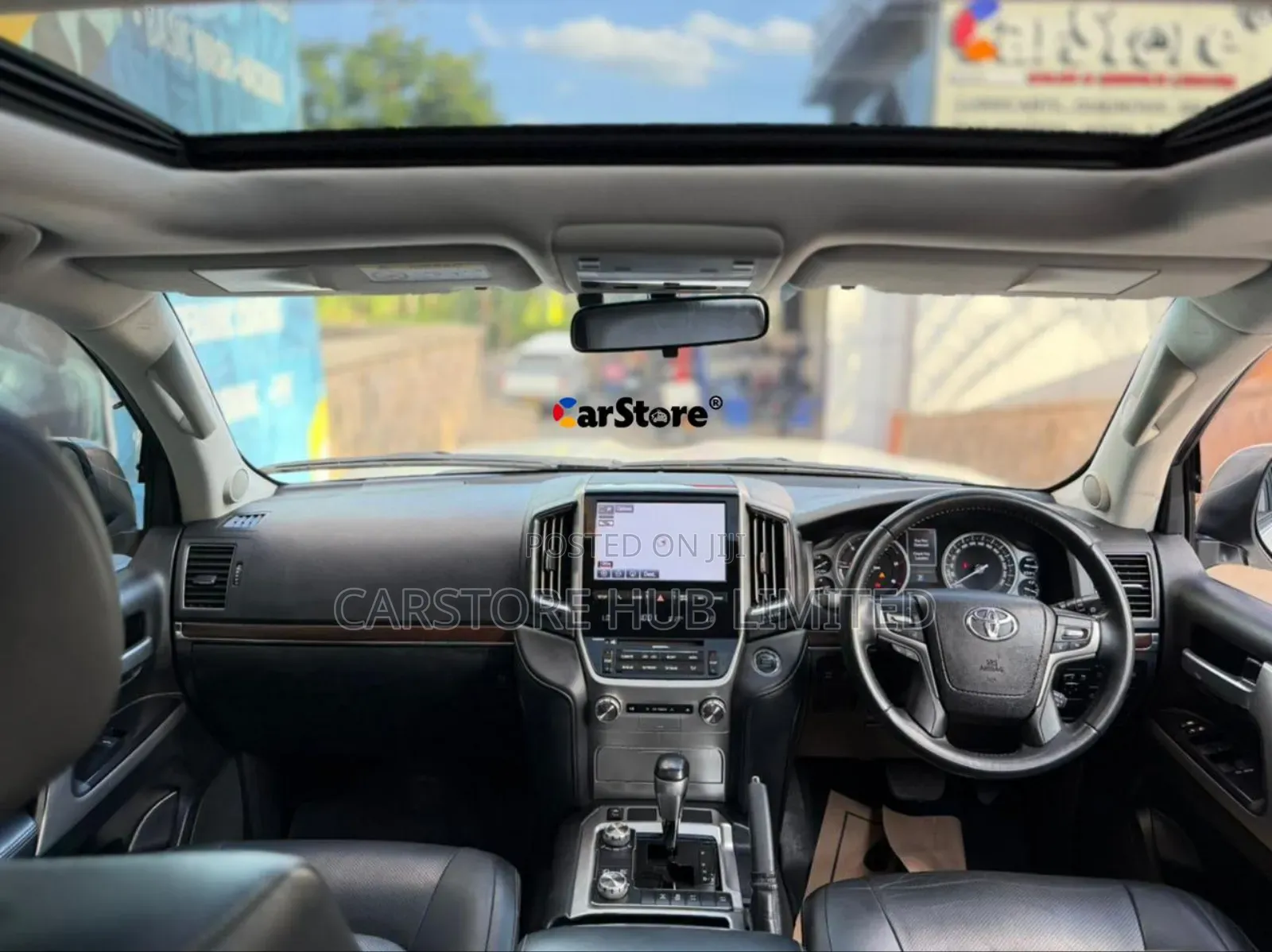 Toyota Land Cruiser 4.5 V8 VXR 2017 White