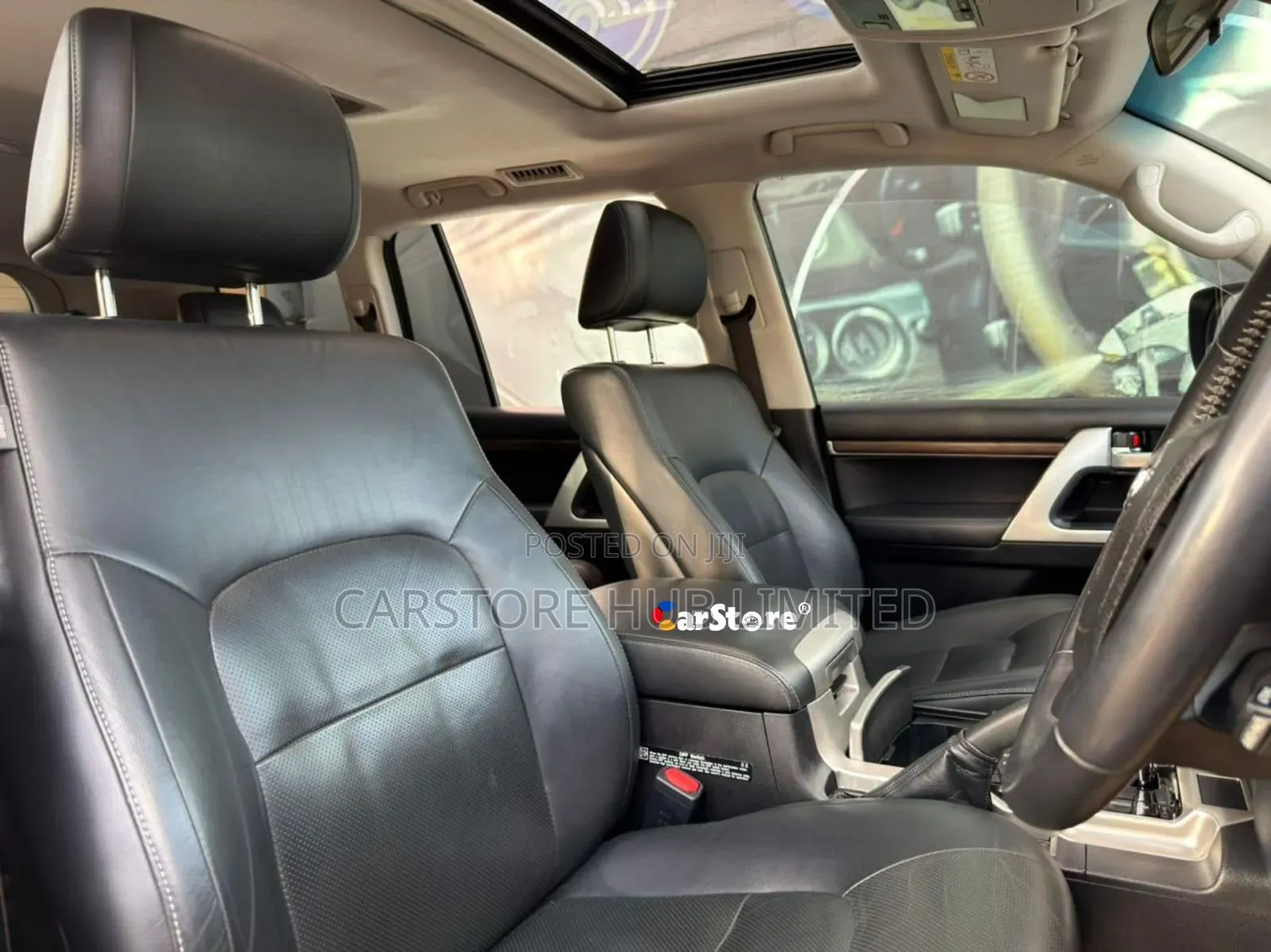 Toyota Land Cruiser 4.5 V8 VXR 2017 White