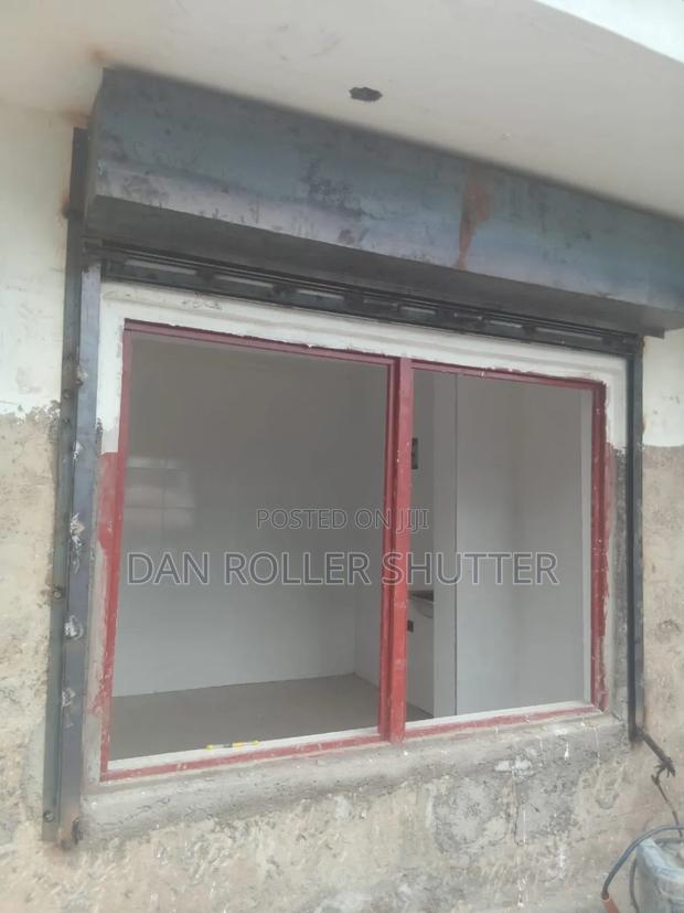 Heavy Duty Manual Roller Shutter Door - thumbnail 3