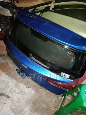 Toyota Auris Boot on Sale