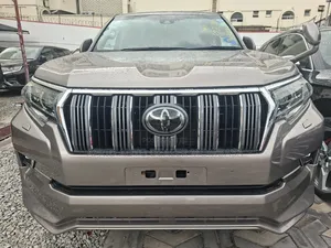 Toyota Land Cruiser Prado 2.8 2018 Gold